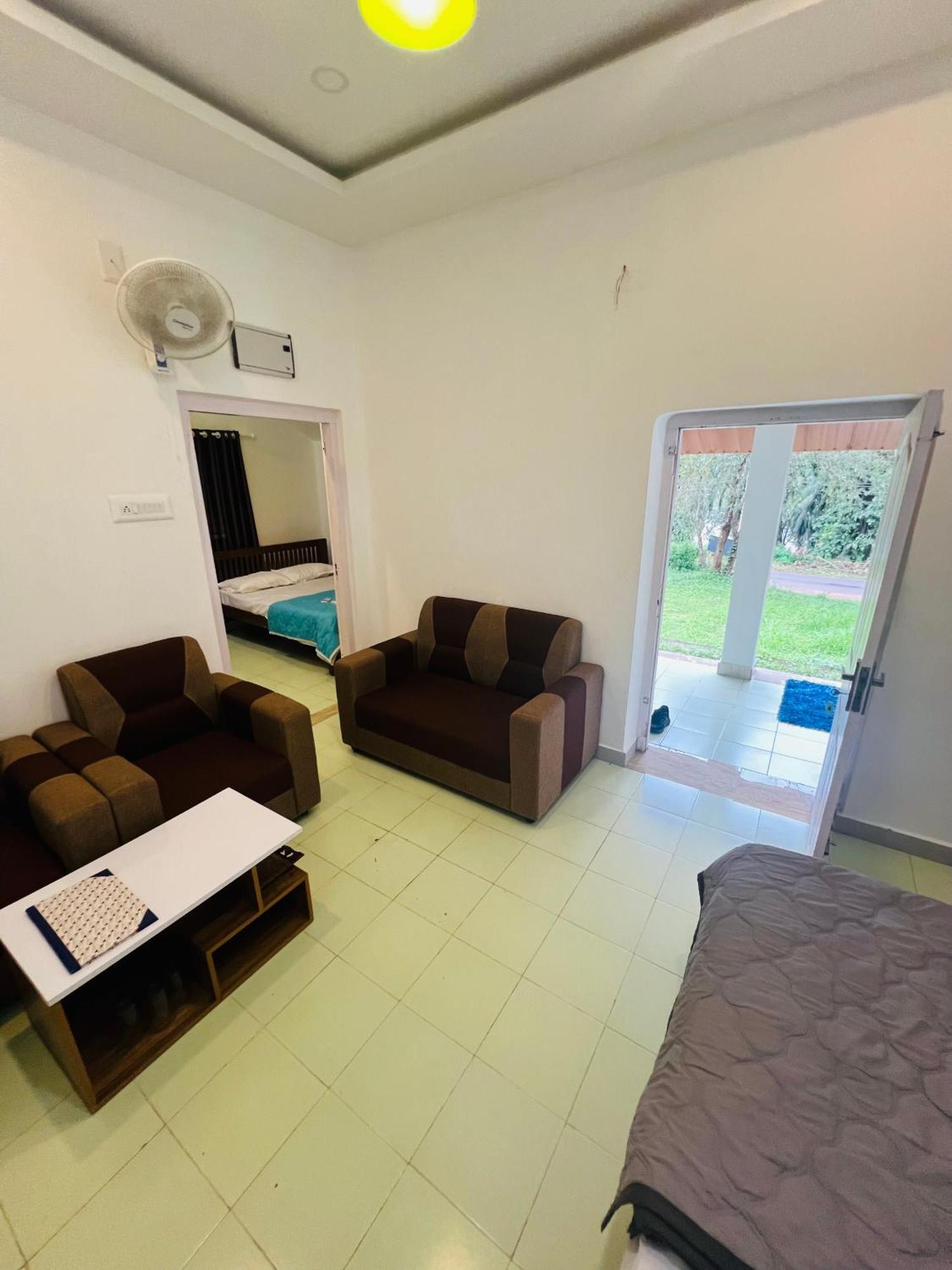 7Fort Homestay アティラピリー エクステリア 写真