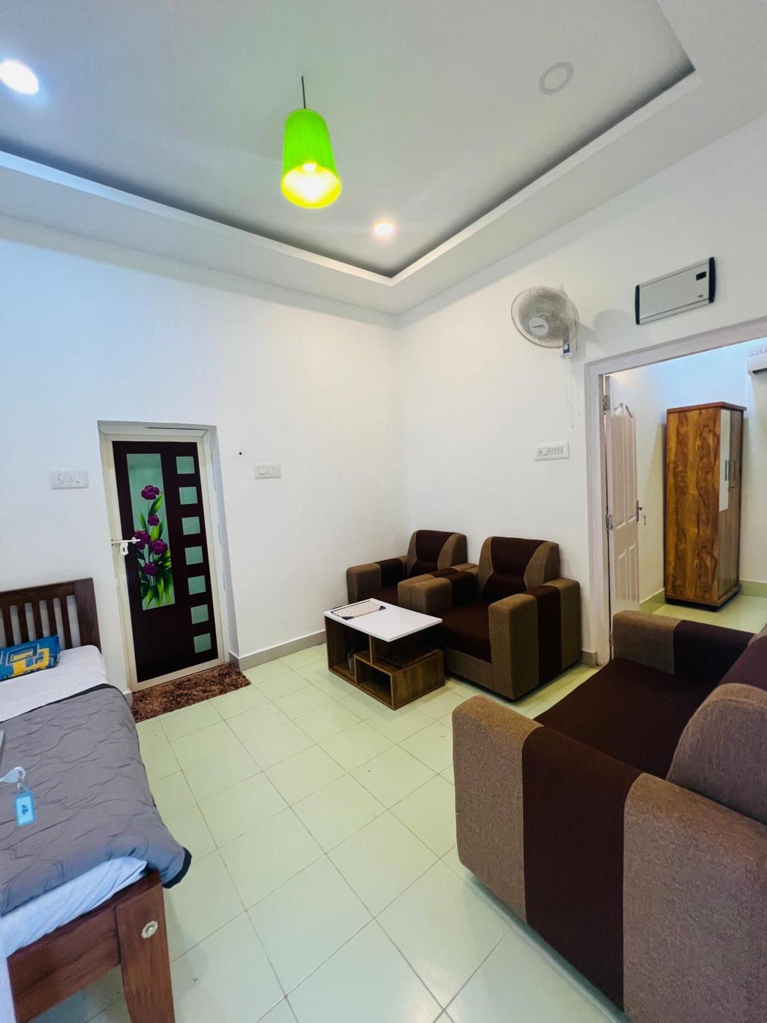 7Fort Homestay アティラピリー エクステリア 写真